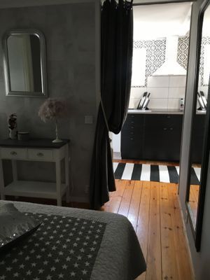 sovrummet i södra delen med 2 st 80cm sängar, in mot kök i södra delen.( ingen dörr finnes mot kök)