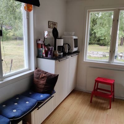 Pittoreskt skärgårdsboende på underbar sommarö - Bild 7