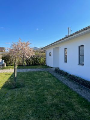 Hyr denna stuga i Borgholm på 130 m². 6 sängplatser. 14 000 - 19 000 kr per vecka. Se bilder och tillgänglighet här.