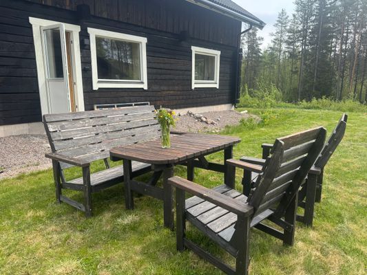 Hyr denna stuga i Särna på 85 m². 6-10 sängplatser. Från 6 900 kr per vecka. Se bilder och tillgänglighet här.
