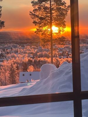 Hyr denna stuga i Vemdalen på 80 m². 8 sängplatser. Pris ej tillgängligt. Se bilder och tillgänglighet här.