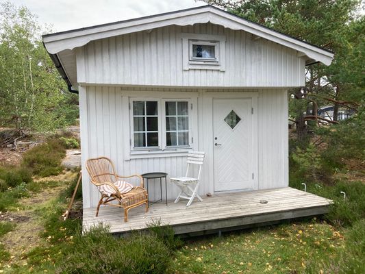 Fräscht och modernt fritidshus nära bad och natur - Bild 13
