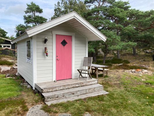 Fräscht och modernt fritidshus nära bad och natur - Bild 12