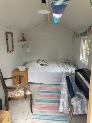 Fräscht och modernt fritidshus nära bad och natur - Bild 11