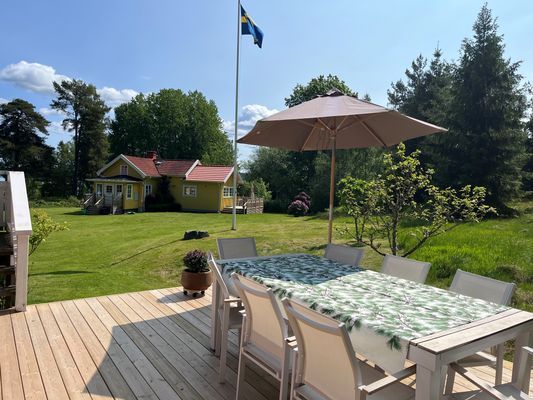 Hyr denna stuga i Töllås på 49 m². 4-6 sängplatser. 8 000 - 9 500 kr per vecka. Se bilder och tillgänglighet här.