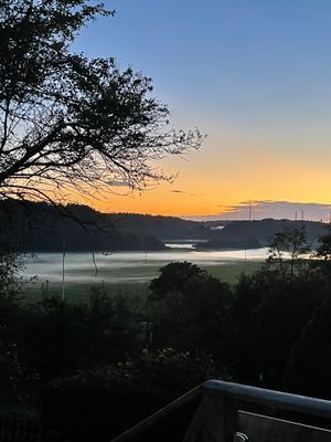 LYSEKIL mysig insynskyddad stuga m. båt - Bild 17