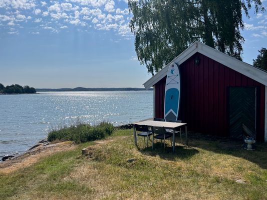 Stuga med båt och brygga på Tjörn | SE09170 - Bild 10