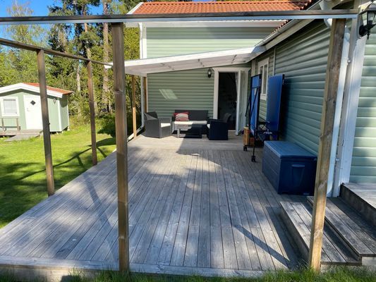 Hyr denna stuga i Värmdö på 60 m². 10 sängplatser. Från 8 000 kr per vecka. Se bilder och tillgänglighet här.