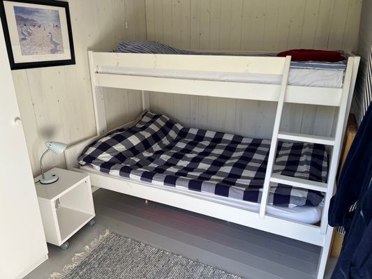Mysig sommarstuga på Värmdö – sjönära - Bild 10