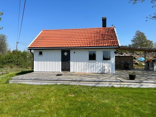 Hyr denna stuga i Blekinge på 40 m². 4 sängplatser. Från 8 000 kr per vecka. Se bilder och tillgänglighet här.