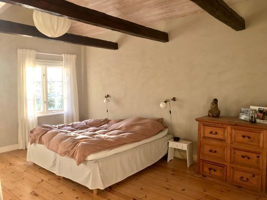 Hus från 1850 med pool och bastu