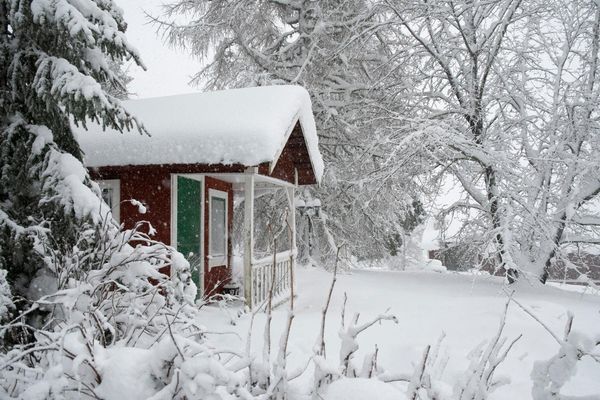 Litet trevligt torp med högt, lugnt & soligt läge - Bild 42