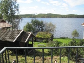 Hyr denna stuga i Mora på 95 m². 4 sängplatser. Från 9 000 kr per vecka. Se bilder och tillgänglighet här.
