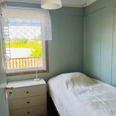 Mysig och havsnära sommarstuga i Kårehamn/Petgärde - Bild 9