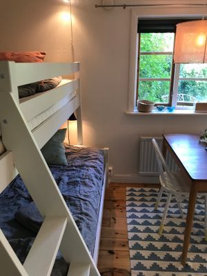 Charmig liten gårdslägenhet 400 m från ringmuren - Bild 6