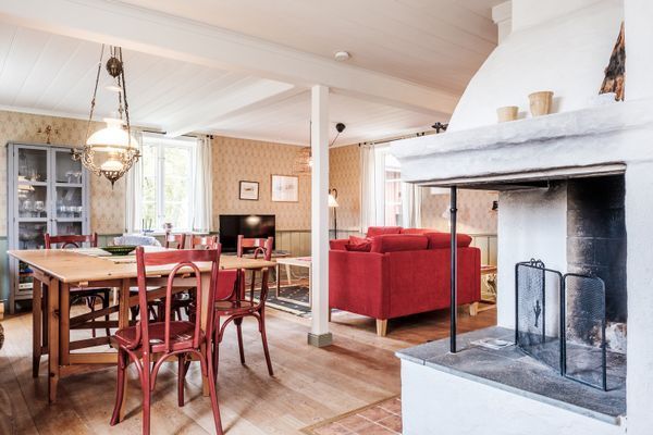 Vacker, välplanerad stuga för den stora familjen