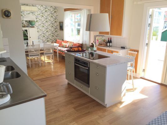 Hyr denna stuga i Smögen på 210 m². 18-21 sängplatser. Pris ej tillgängligt. Se bilder och tillgänglighet här.