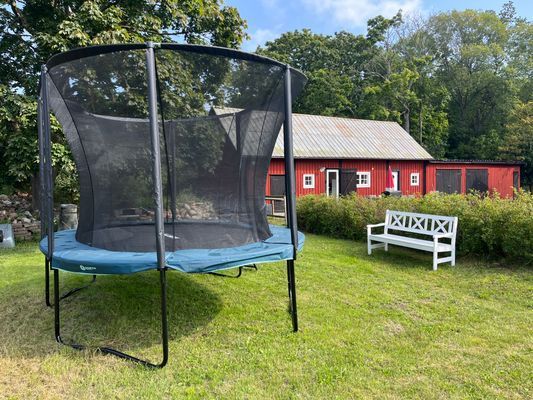 Charmigt sommarboende mitt i Böda med 1400kvm tomt - Bild 20