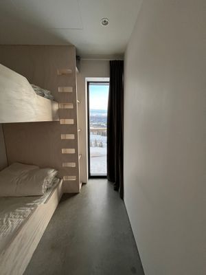 Modern, familjevänlig stuga - Bild 8