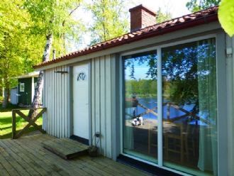 Hyr denna stuga i Växjö på 70 m². 9 sängplatser. 6 500 - 8 500 kr per vecka. Se bilder och tillgänglighet här.