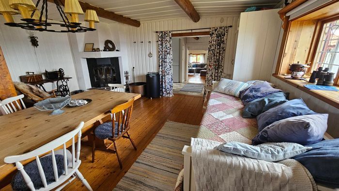 Våningsäng samt dagbädd. 4st bäddar