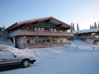 Hyr denna stuga i Åre på 56 m². 6 sängplatser. Pris ej tillgängligt. Se bilder och tillgänglighet här.