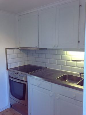 Visby innerstad med gård/p-plats - Bild 8