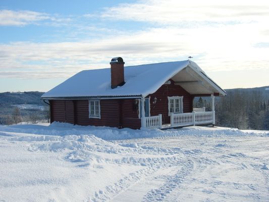 Hyr denna stuga i Nyskoga på 60 m². 4-5 sängplatser. Pris ej tillgängligt. Se bilder och tillgänglighet här.