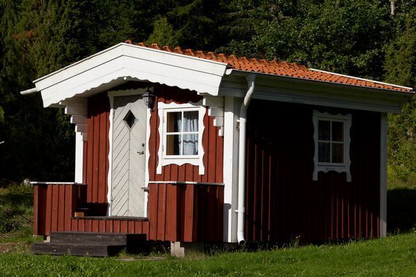 stuga för,WC, handfat, dusch, tvättmaskin och bastu.