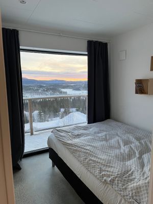 Modern, familjevänlig stuga - Bild 9