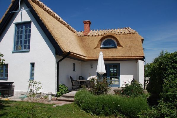 Sommarhus med strandtomt i Böste vid sydkusten