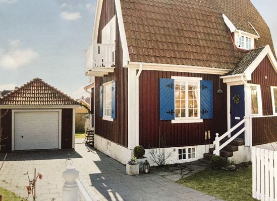 Hyr denna stuga i Halmstad på 170 m². 2-4 sängplatser. Från 15 000 kr per vecka. Se bilder och tillgänglighet här.