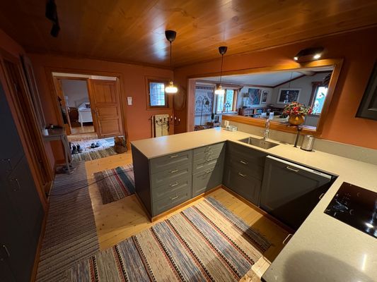 Bild 3 på Stor timmerstuga med panoramautsikt över Siljan