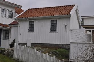Hyr denna stuga i Vrångö på 18 m². 3 sängplatser. 3 200 - 4 700 kr per vecka. Se bilder och tillgänglighet här.
