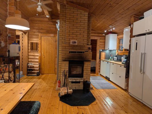 Timmerstuga med bastu m relax och växthus - Bild 12