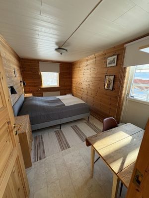 Stuga vid vattnet i Sjörgrå - Bild 10