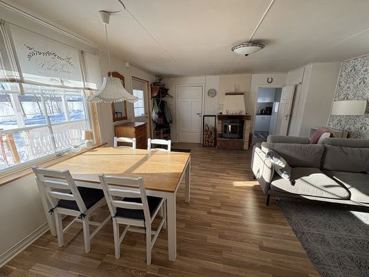 Bild 4 på Stuga vid vattnet i Sjörgrå