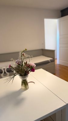 Hyr denna stuga i Karlskrona på 35 m². 2 sängplatser. Från 6 900 kr per vecka. Se bilder och tillgänglighet här.
