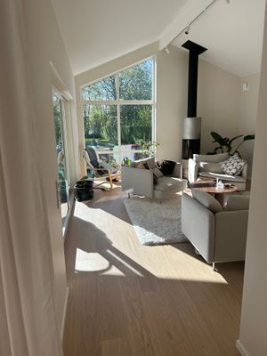 Nyrenoverad villa nära havet - Bild 7