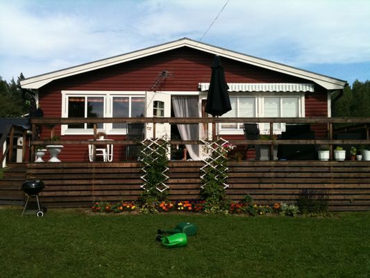 Välutrustad stuga vid Ljusnans strand - Bild 8