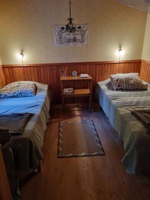 Enkel fiskestuga med bastu på ö i Dalälven - Bild 12