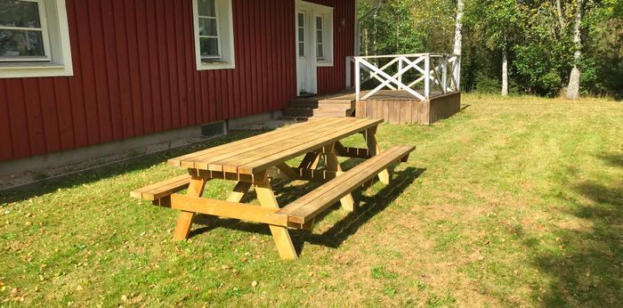 Bild 4 på Mysig Stuga omgiven av natur