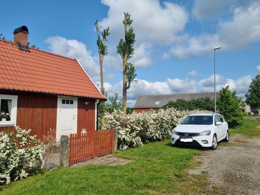 Hyr denna stuga i Sölvesborg på 60 m². 6-7 sängplatser. Från 8 000 kr per vecka. Se bilder och tillgänglighet här.