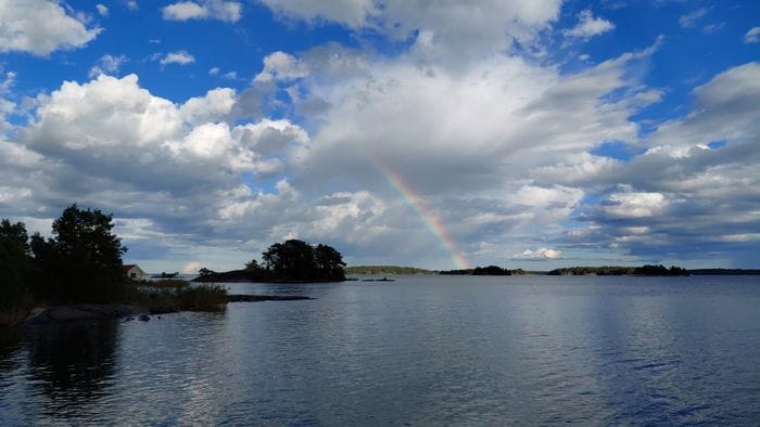Pittoreskt skärgårdsboende på underbar sommarö - Bild 17