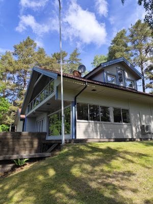 Mysig stor Villa med egen brygga vid sjö och natur - Bild 15