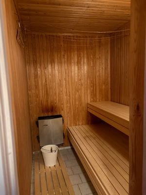 Stort hus med bastu, båt, brygga och sjöutsikt! - Bild 16