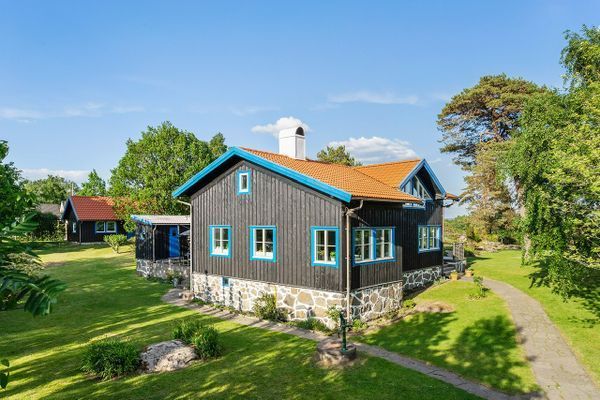 Bild 4 på Underbar kustidyll vid havet med unik trädgård