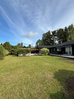Bild 3 på Hus i Ljugarn
