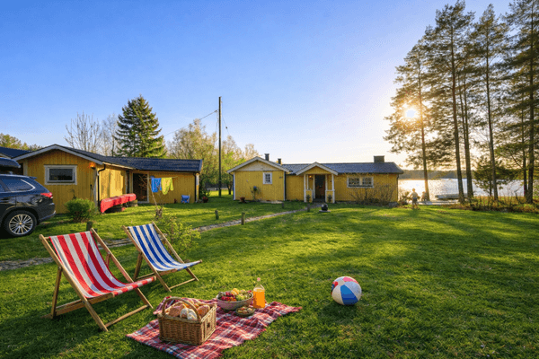 En idyllisk tillflykts plats vid sjön - Bild 75