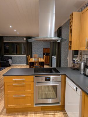 Bild 4 på Nybyggd stuga i ett plan med 4 - 6 bäddar.